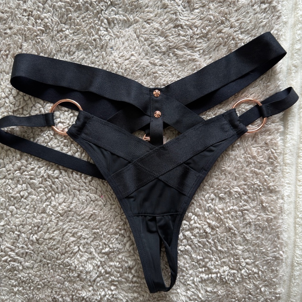 NEW ULTRA RARE carter rose gold honey birdette thong